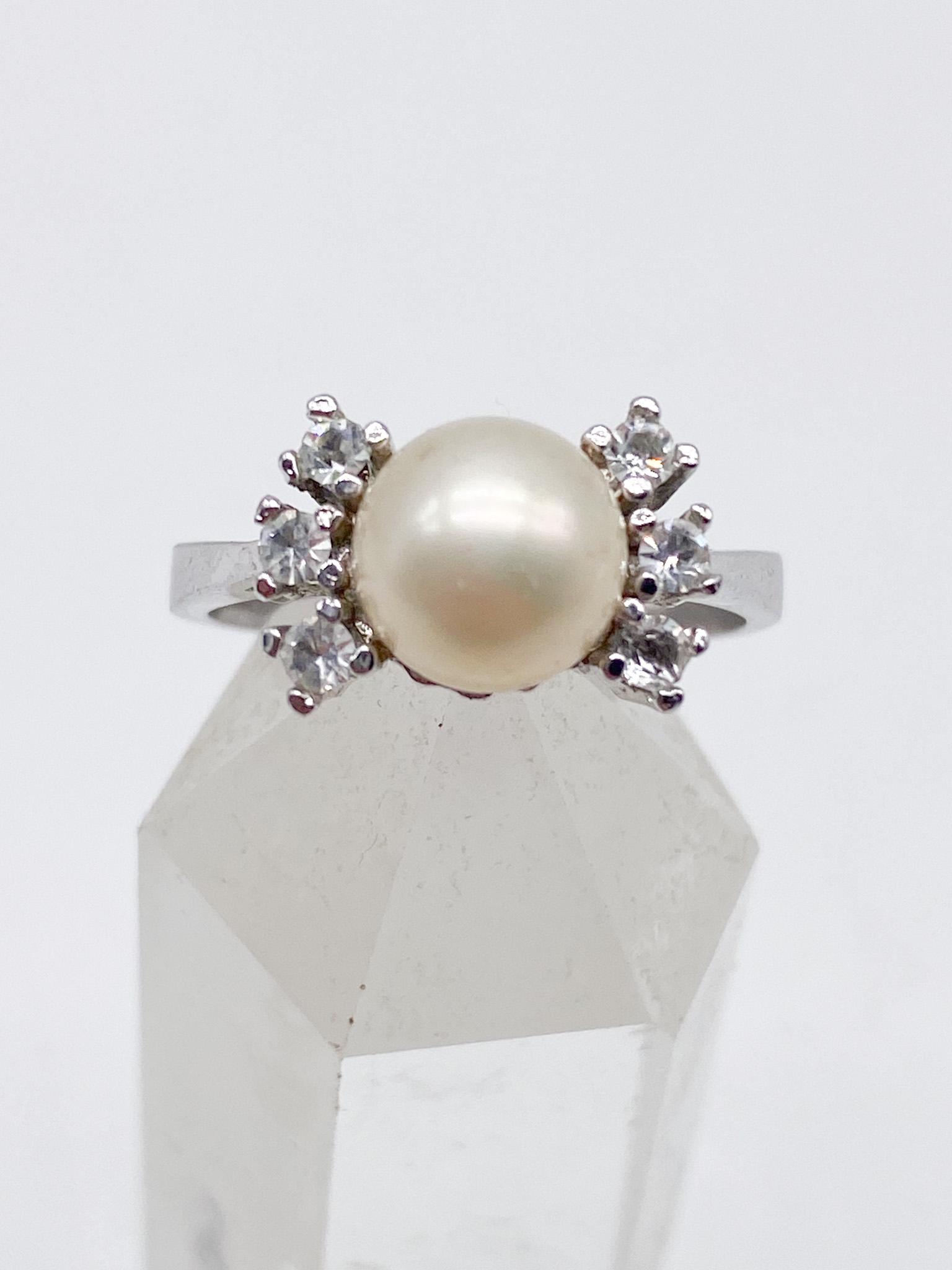 Vintage Perlenring Mit Weißen Steinen 925 Silber Größe 55 17, 5 Mm von MagnetBerlin