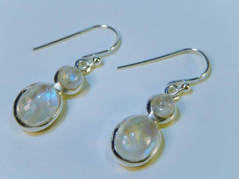 Mondstein Regenbogen Silber Ohrringe Aus 925Er Sterlingsilber Echte Edelstein Damen Ohrhänge Schmuck Oval & Rund Form Damenohrringe von MagnoKreativ