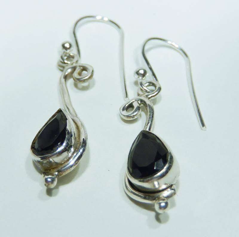 Onyx Ohrringe Aus Silber in Vintage Boho Stil. Tropfen Form Stein Echte Edelstein Damen Ohrhänger Schmuck Damenohrringe von MagnoKreativ