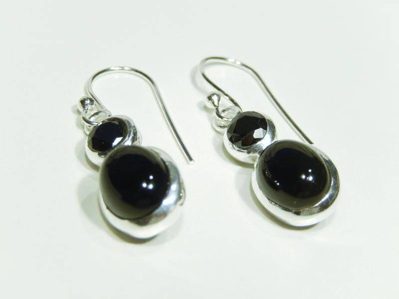 Onyx Silber Ohrringe Mit Faccettierten Und Cabochons Steinen. Aus 925Er Sterlingsilber Damen Ohrhänger Damenohrringe Echte Edelstein Schmuck von MagnoKreativ