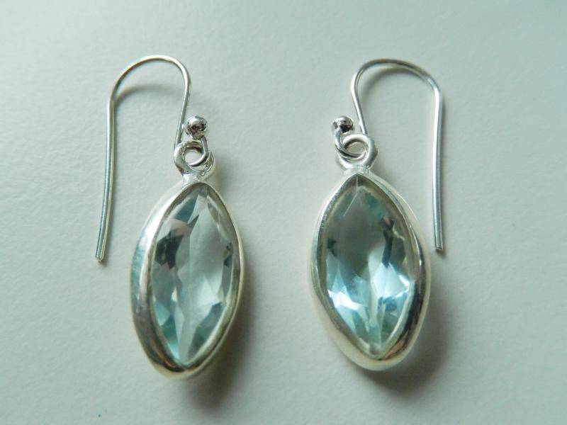 Topas Blau Silber Ohrringe Aus Faccettierten Steinen Navette Form 925Er Sterlingsilber Damen Ohrhänger Damenohrringe Echte Edelstein Schmuck von MagnoKreativ