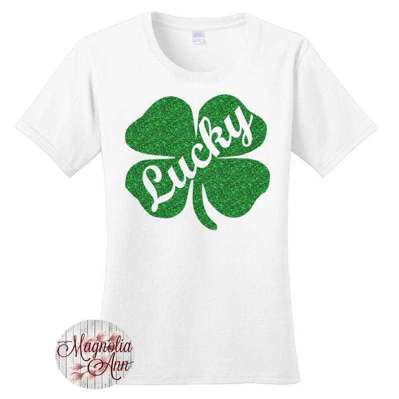 Grün Glitzer Glücksklee, Kleeblatt, St. Patricks Day, Damen T-Shirt in 7 Verschiedenen Farben Den Größen S-4x, Plus Size von MagnoliaAnn