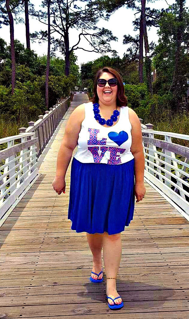 Love Heart Blau Und Lachs Ikat Print Frauen Tank Top in Blau, Weiß, Schwarz & Grau Den Größen S-4x von MagnoliaAnn