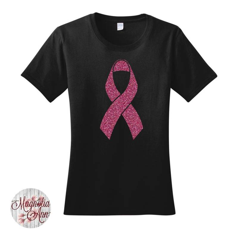 Pink Glitter Brustkrebs Ribbon Damen Grafik T-Shirt in 7 Verschiedenen Farben Den Größen S-4x, Plus Size von MagnoliaAnn