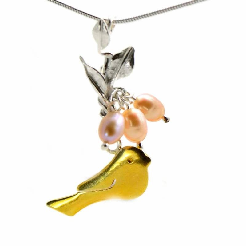 Vogel-Perlen-Halskette Gold Akzent-Anhänger Vogel-Perlen-Halskette Gold Akzent-Anhänger von MagnoliaJewellery