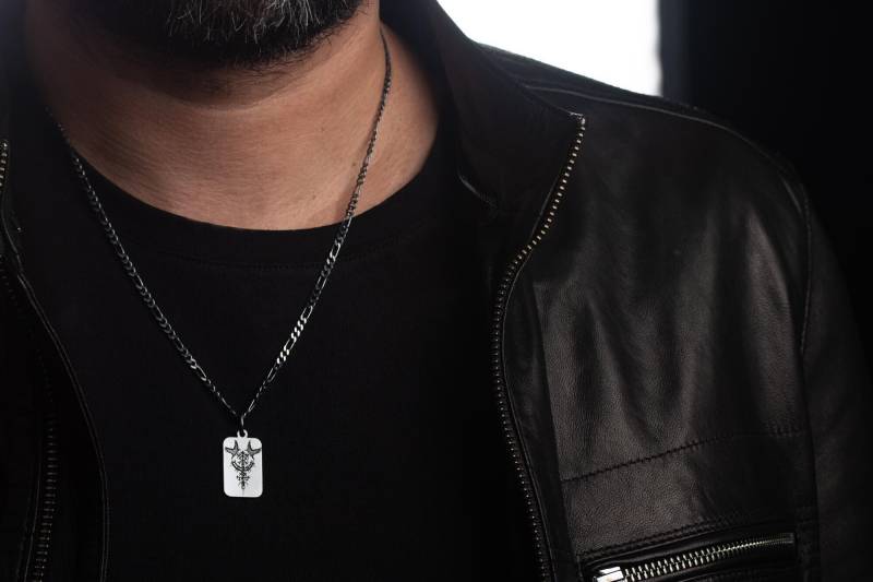 Gravierte Sterling Silber Halskette Für Männer - Personalisierter Individueller Anhänger von MagnoliaMen