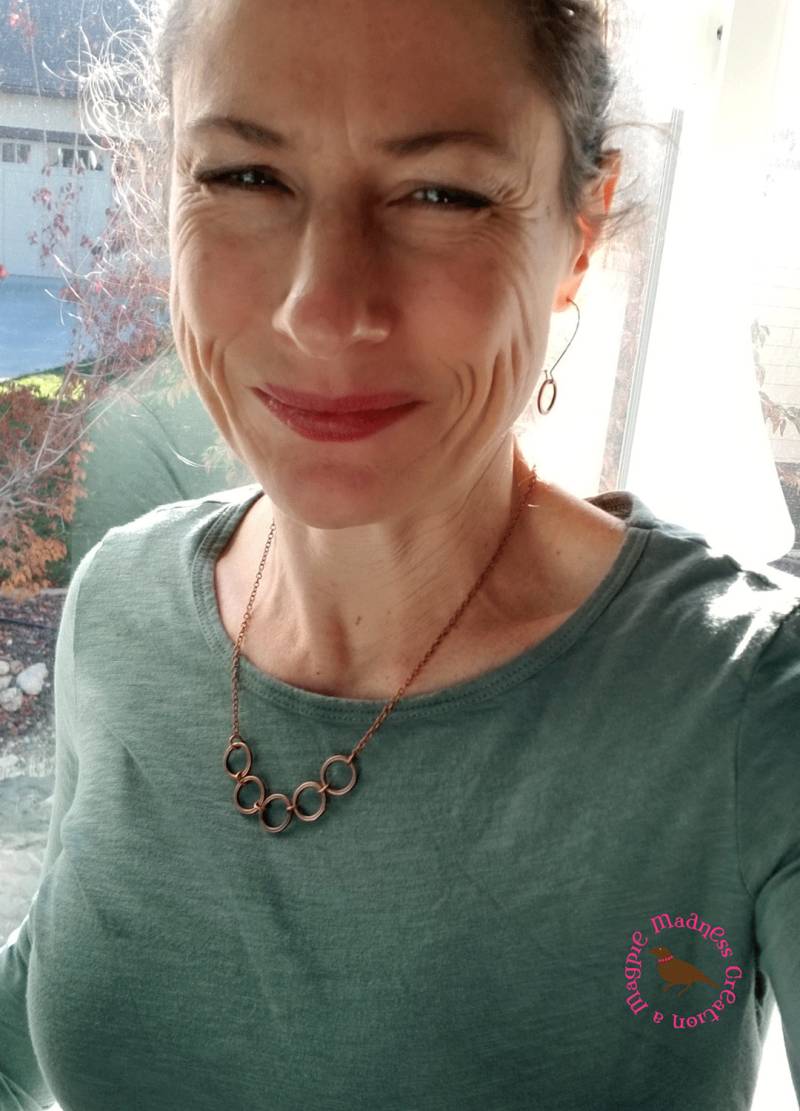 Minimalist Antiqued Kupfer 3 Bis 5 Ring Bib Halskette von MagpieMadnessJewelry