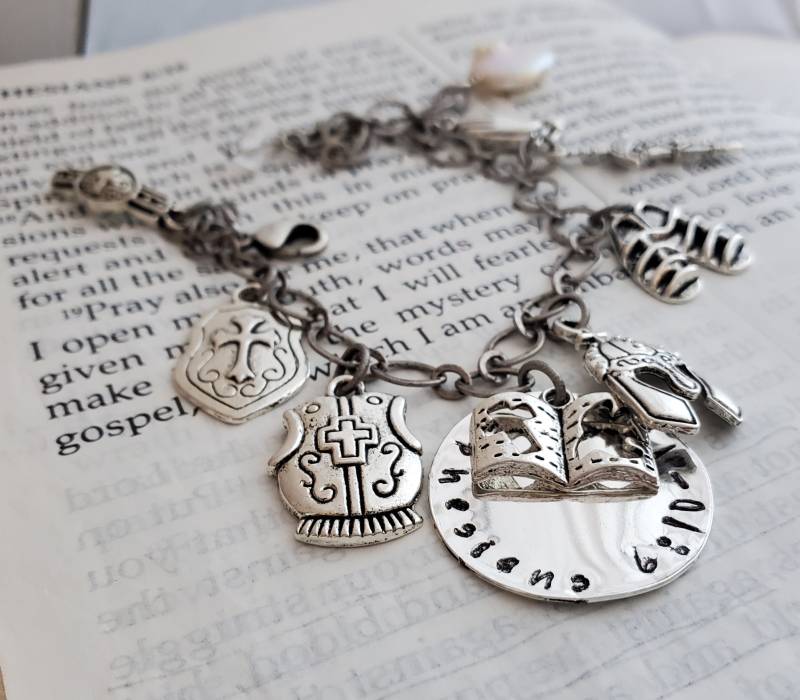 Rüstung Gottes Bettelarmband Epheser Schrift Schmuck von MagpieMadnessJewelry