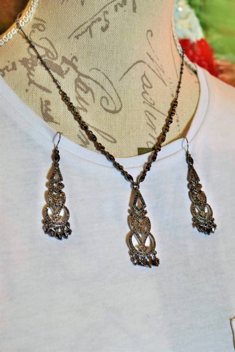 Vintage Antik-Look Viktorianisch Inspirierte Markasiten Halskette Mit Passenden Ohrringen | Set von MagpiesCoven