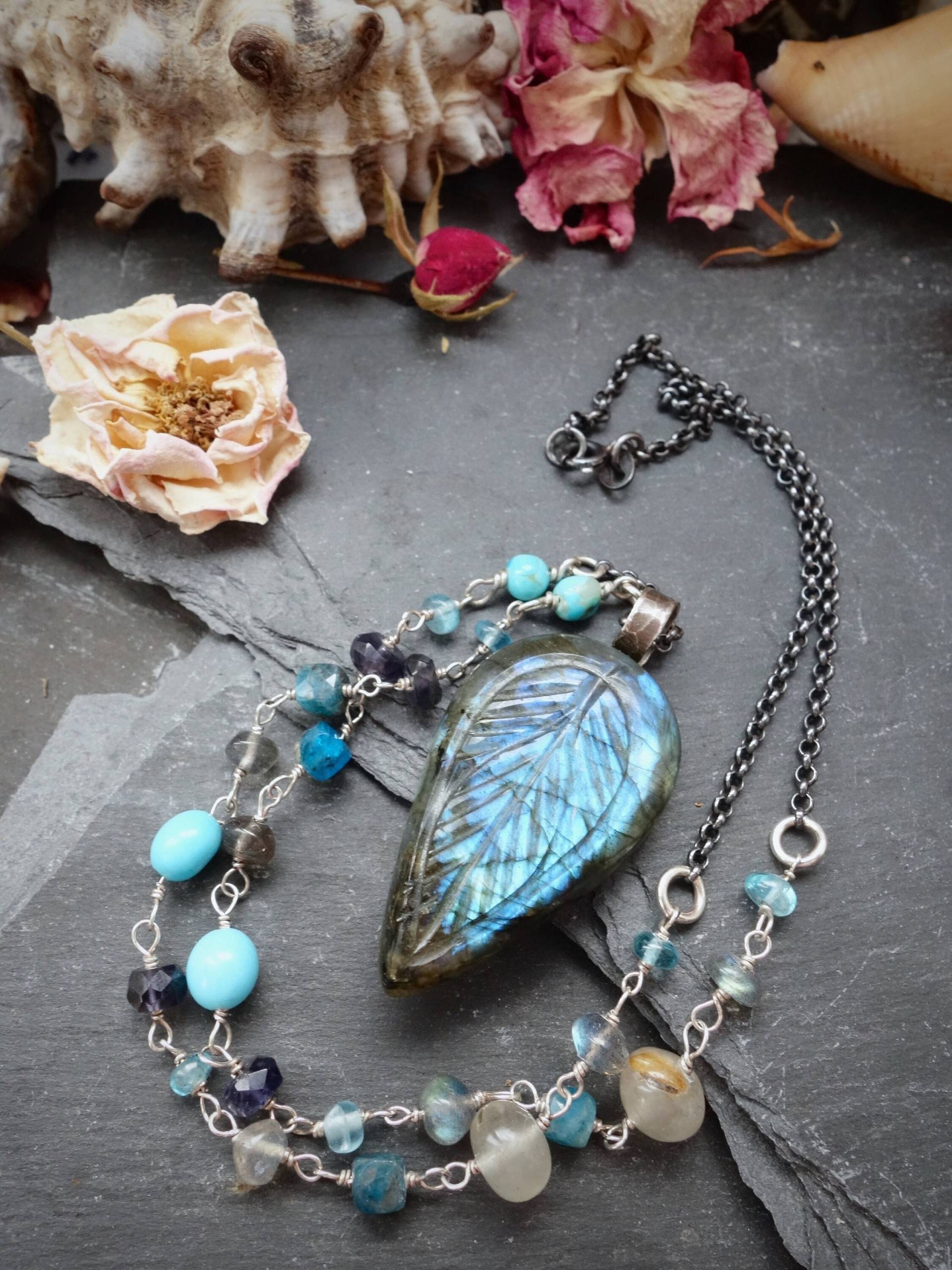 Geschnitzte Labradorit Anhänger Halskette Sterling Silber Boho Handwerker Schmuck von MahamudraDesign