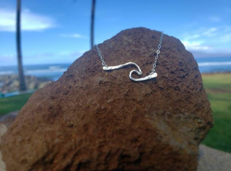 Wave Bar Halskette Aus Sterling Silber Made On Maui Von Mahina Spirit Wave Bar Halskette Aus Sterling Silber Made On Maui Von Mahina Spirit von MahinaSpirit