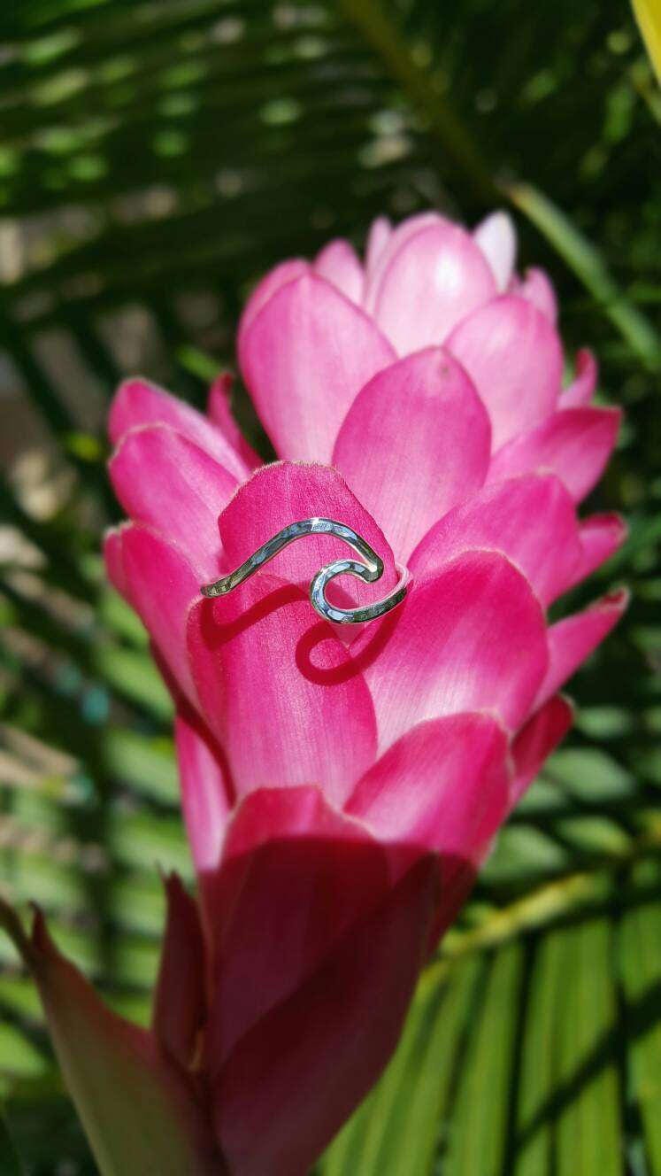 Wave Ring Sterling Silber Made in Hawaii Mahina Spirit Wave Ring Sterling Silber Made in Hawaii Mahina Spirit von MahinaSpirit