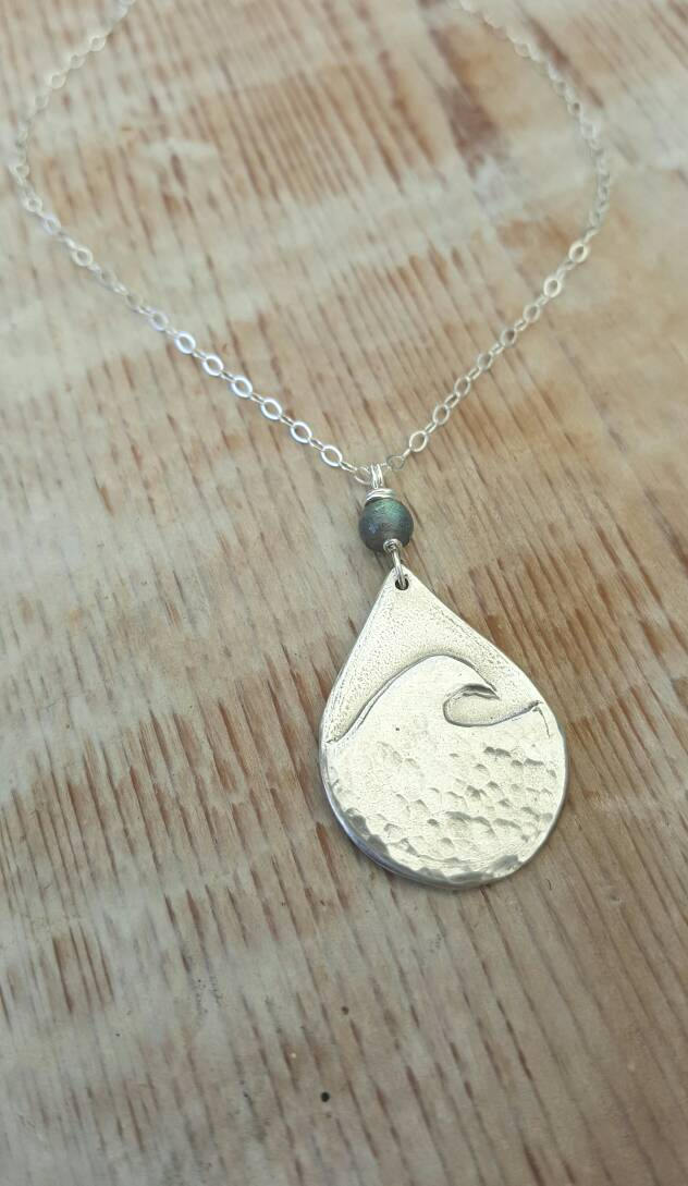 Welle Halskette in Sterling Silber Welle Halskette in Sterling Silber von MahinaSpirit