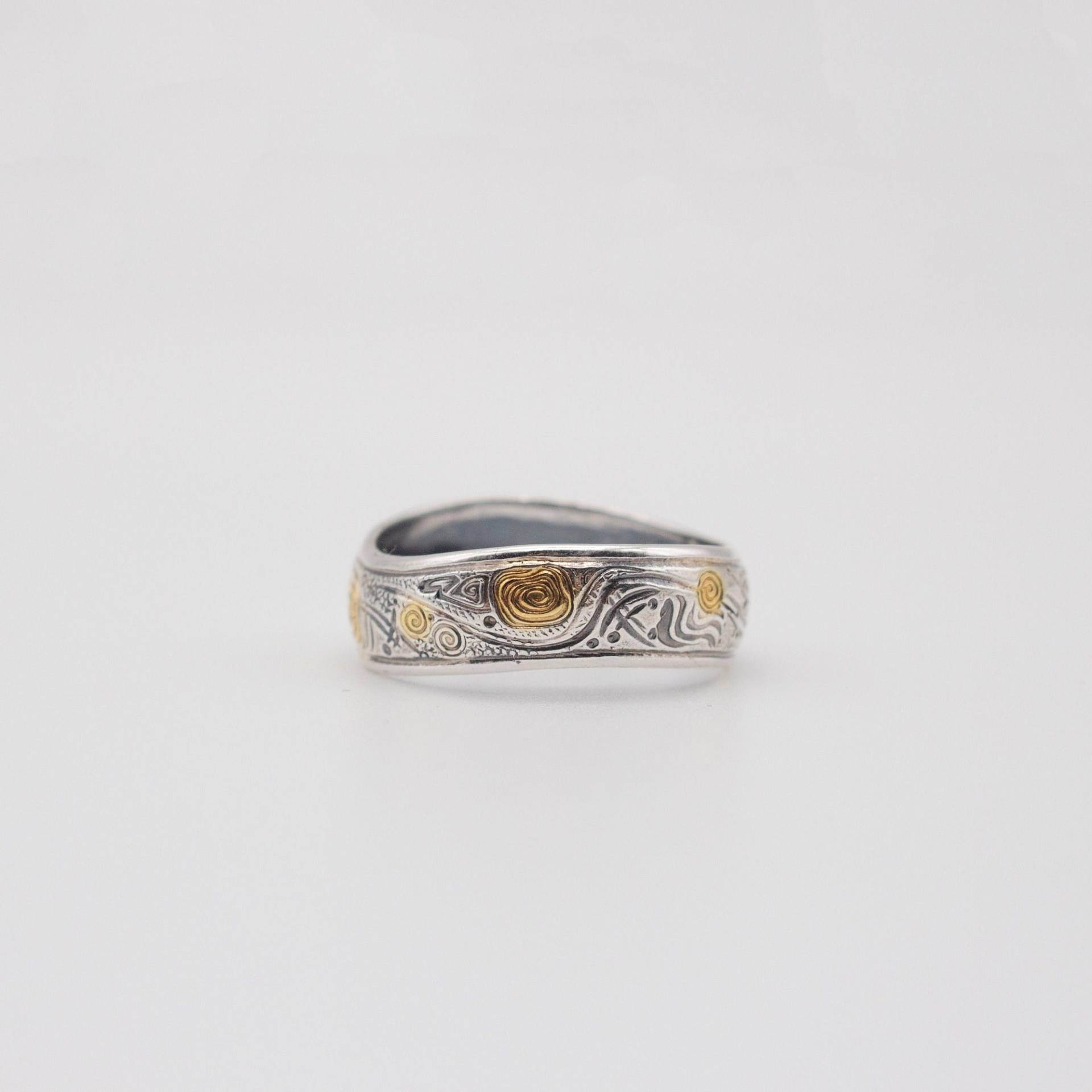 sterling Silber Handgemachte Maßgeschneiderte Herren Damen Ring Schleife Ehering Mit Goldgravur von MahiniStudio