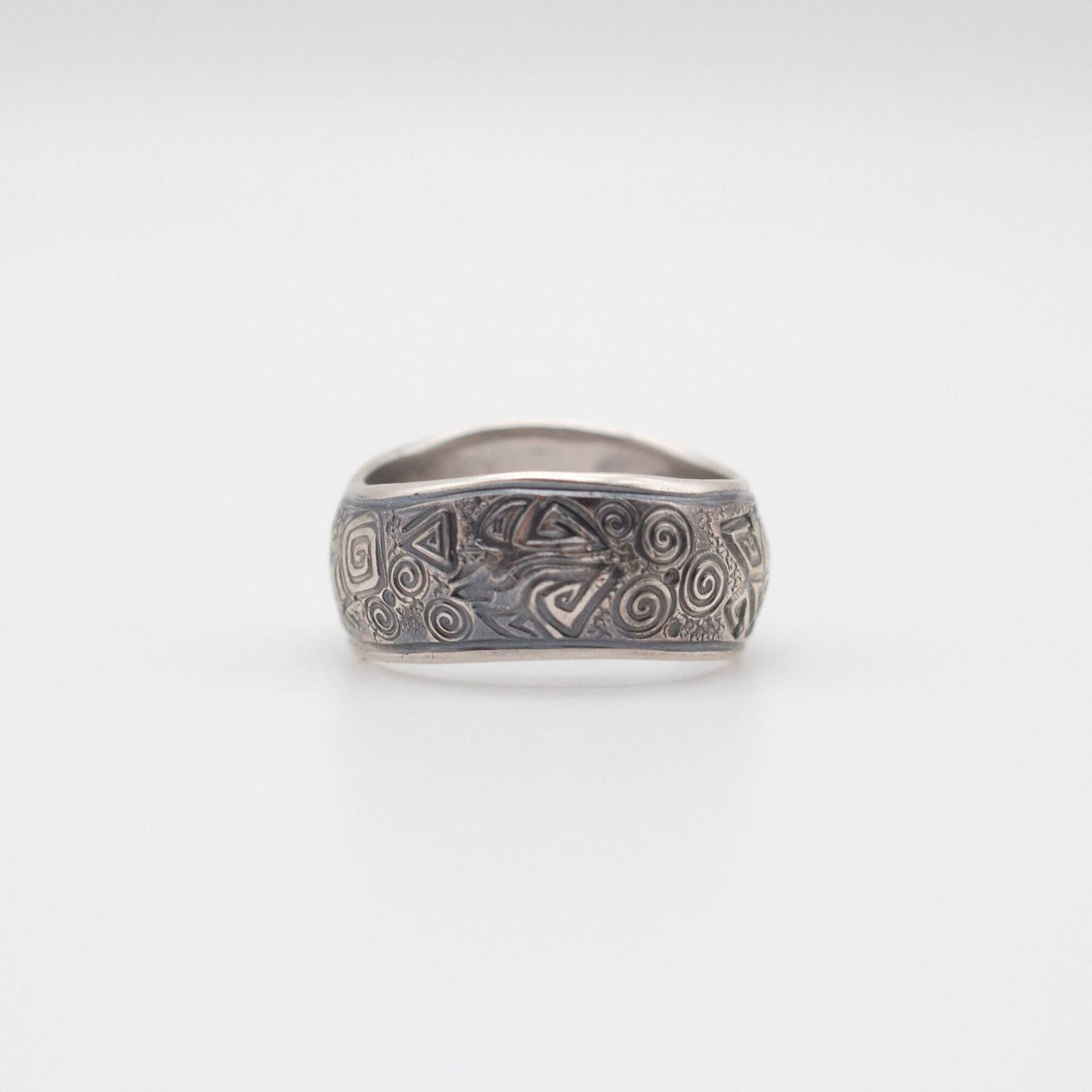 sterling Silber Ring ""Wave"" Handgemachte Bespoke Herren Damen Schleife Ehering Mit Ornamenten ." von MahiniStudio