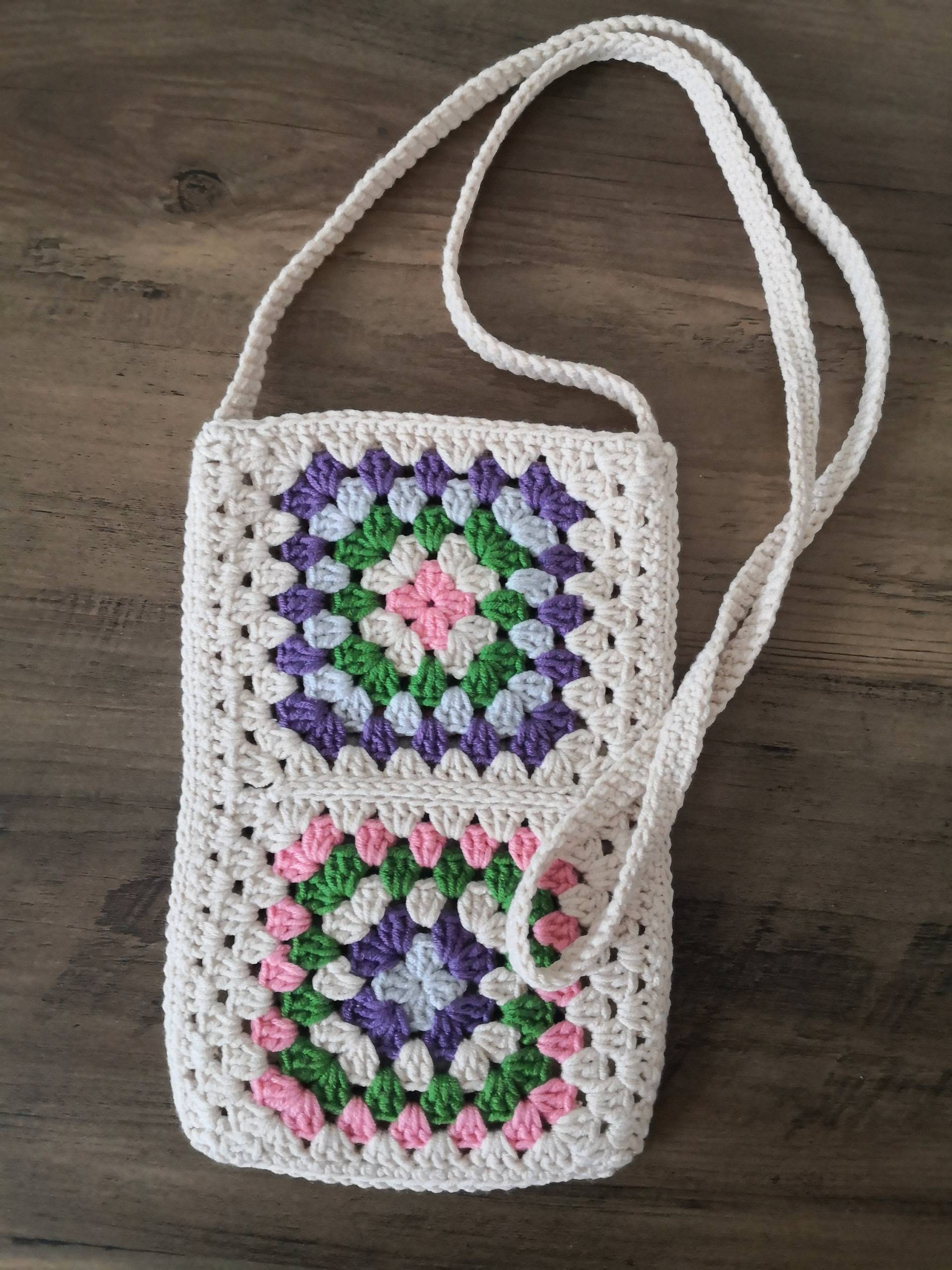 Gehäkelte Tasche, Granny Square Häkeltasche, Tote Bag, Boho Stil, Handmadebag, Mini Bag, Handytasche Gehäkelte Tasche, Granny Square Häkeltasche, Tote Bag, Boho Stil, Handmadebag, Mini Bag, Handytasche von MahzaAtelier