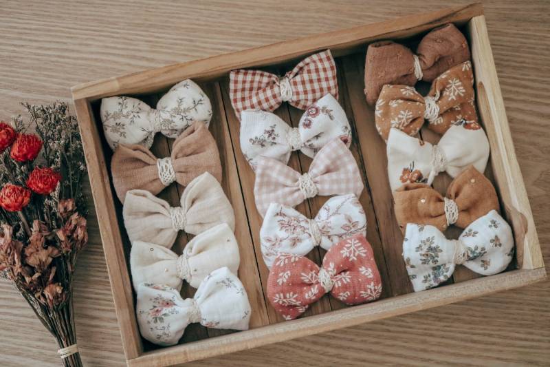 Haarspange Mit Olivia-Schleife Haarspange Mit Olivia-Schleife von MaiJoli