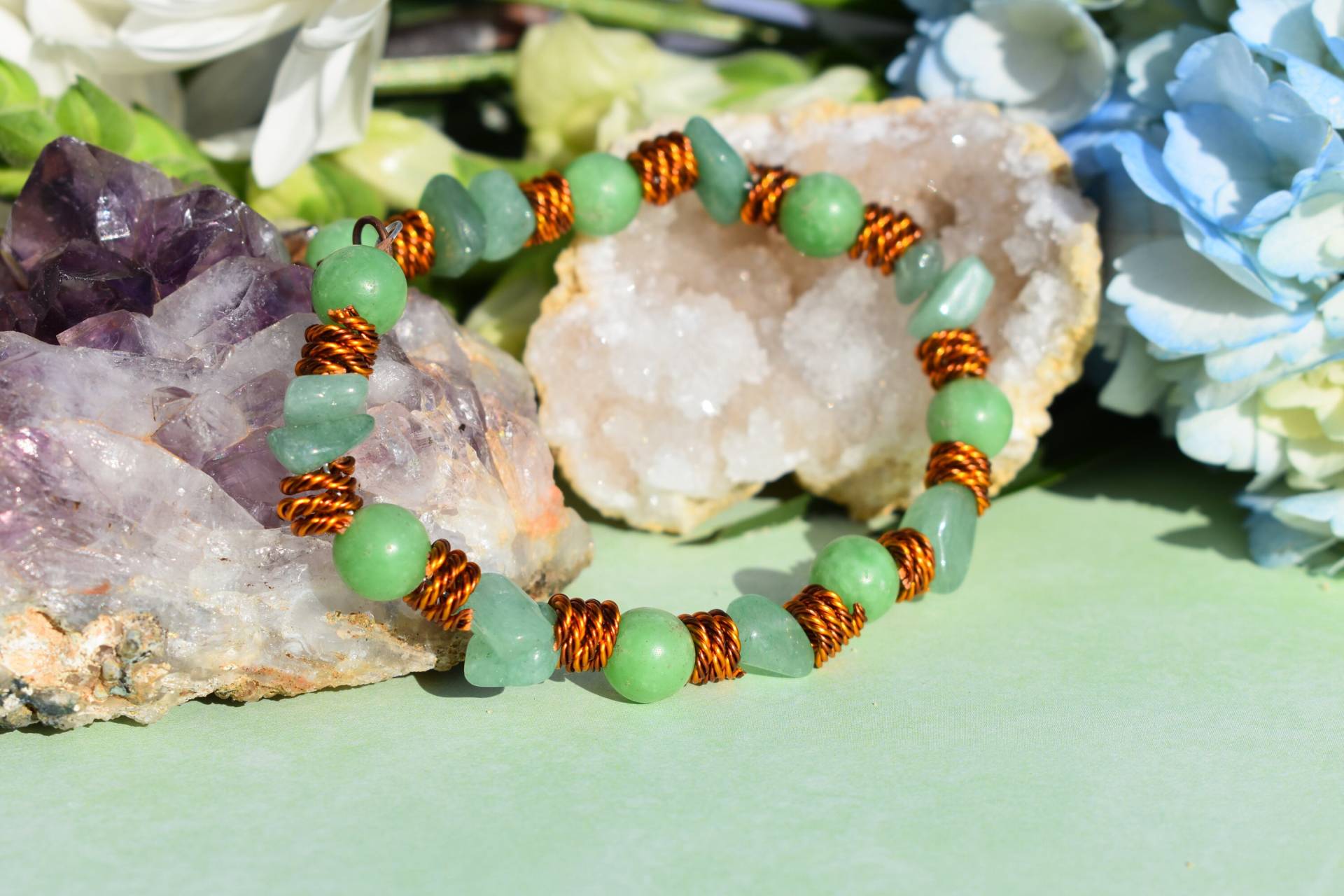 Adventurine Und Kupfer Perlen Armband Adventurine Und Kupfer Perlen Armband von MaidenMetalShop