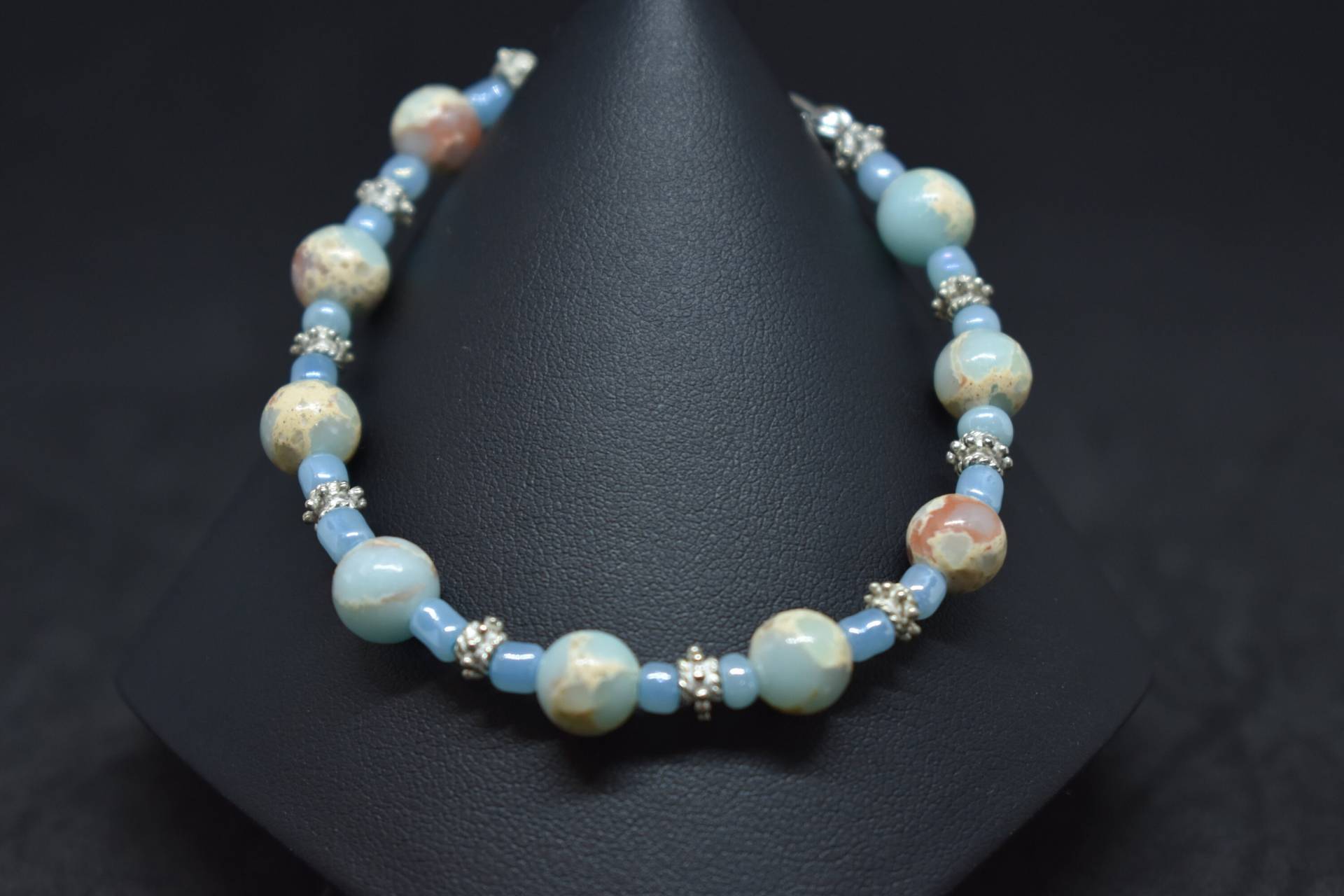 Blaue Opal Armband Blaue Opal Armband von MaidenMetalShop