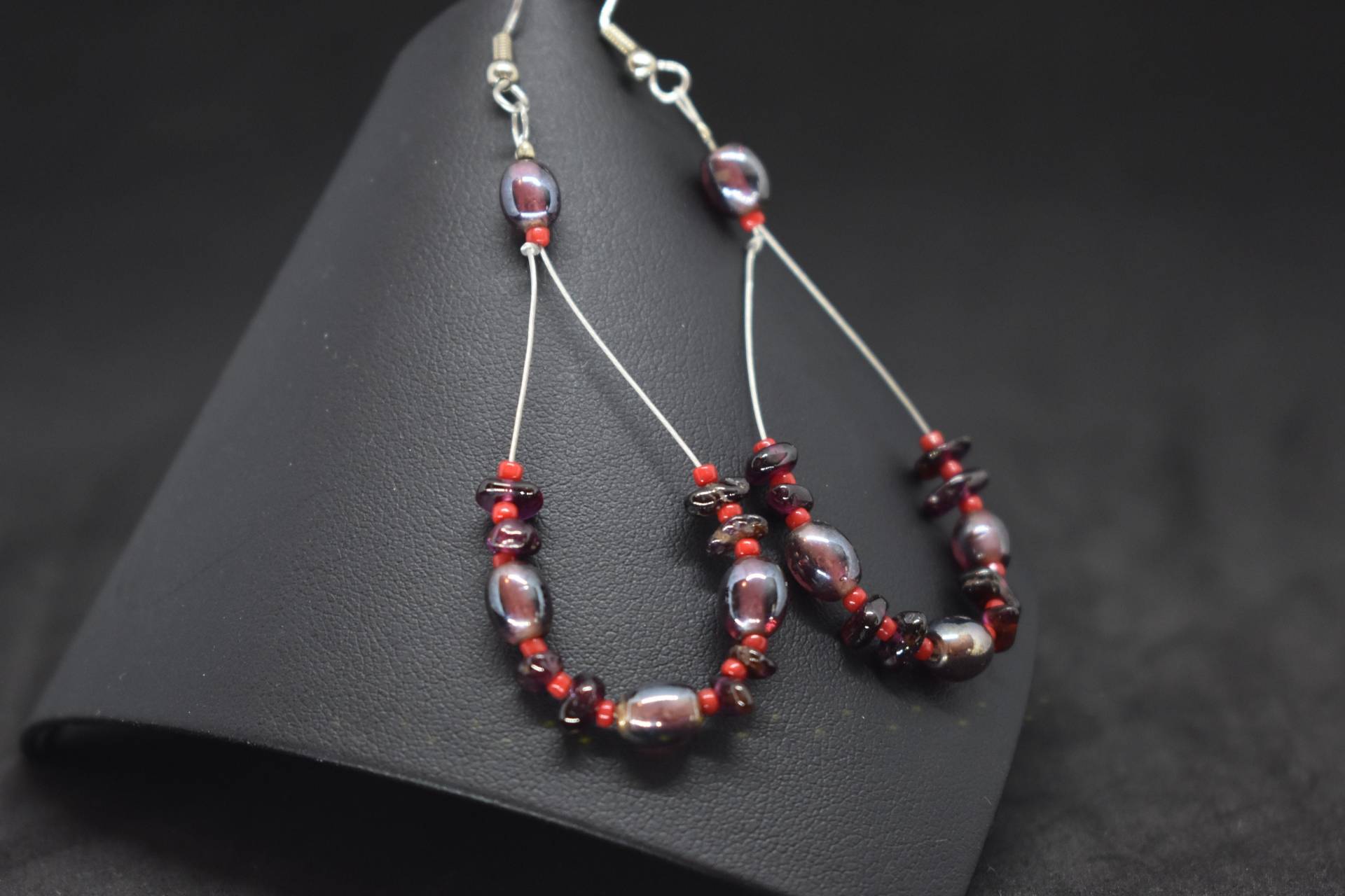 Garnets Und Red Lampwork Perlen Ohrringe Garnets Und Red Lampwork Perlen Ohrringe von MaidenMetalShop