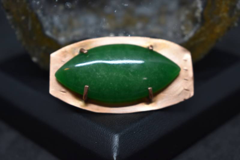 Grüne Adventurine Und Kupfer Krawattennadel Grüne Adventurine Und Kupfer Krawattennadel von MaidenMetalShop