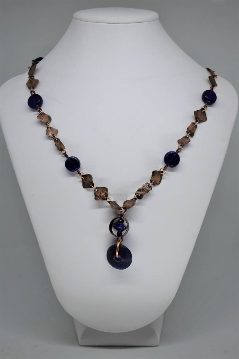 Kupfer Und Kobalt Blau Gedrückt Glas Knopf Stil Perlen Kupfer Und Kobalt Blau Gedrückt Glas Knopf Stil Perlen von MaidenMetalShop