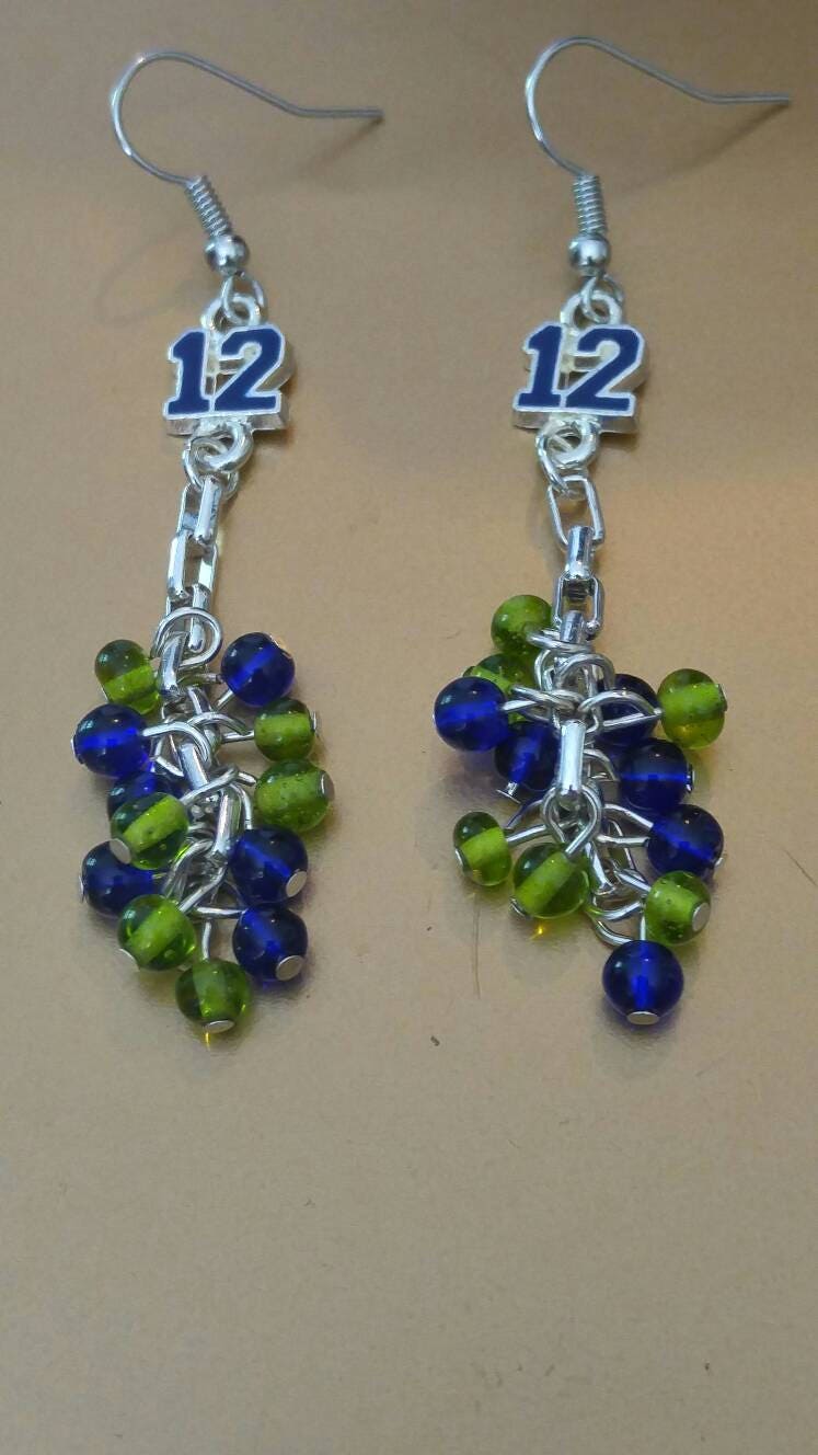 Von Den Seahawks Inspirierte Ohrringe Mit #12 Charms Von Den Seahawks Inspirierte Ohrringe Mit #12 Charms von MaidenMetalShop