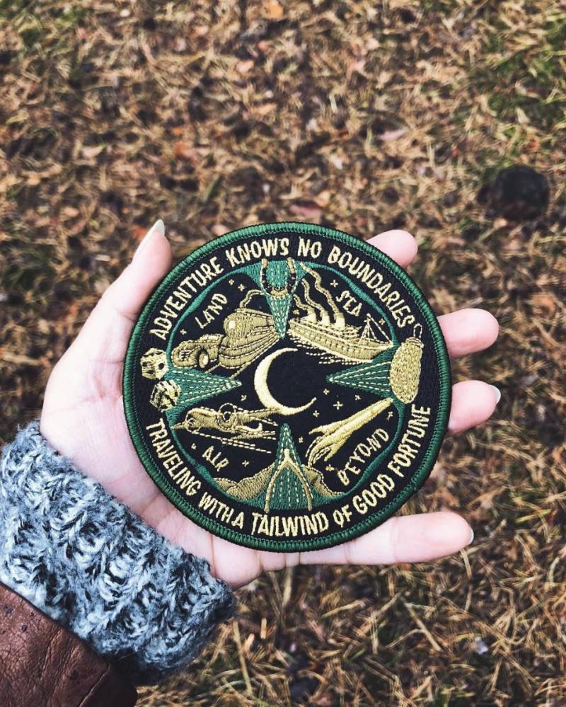 Lucky Travel Patch - World Es Luckyest Patch™ Glücksbringer Amulett Autos Deko Pech Rakete Space Cruise Airport von MaidenVoyageClothing