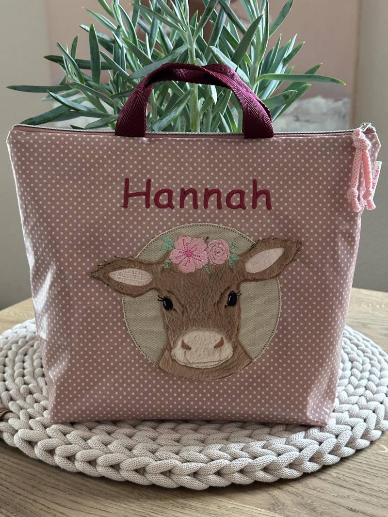 Kinder Shopper Tasche Wachstuch Au Maison Gestickt Mit Kälbchen Und Wunschnamen Personalisiert von MaikeCreative