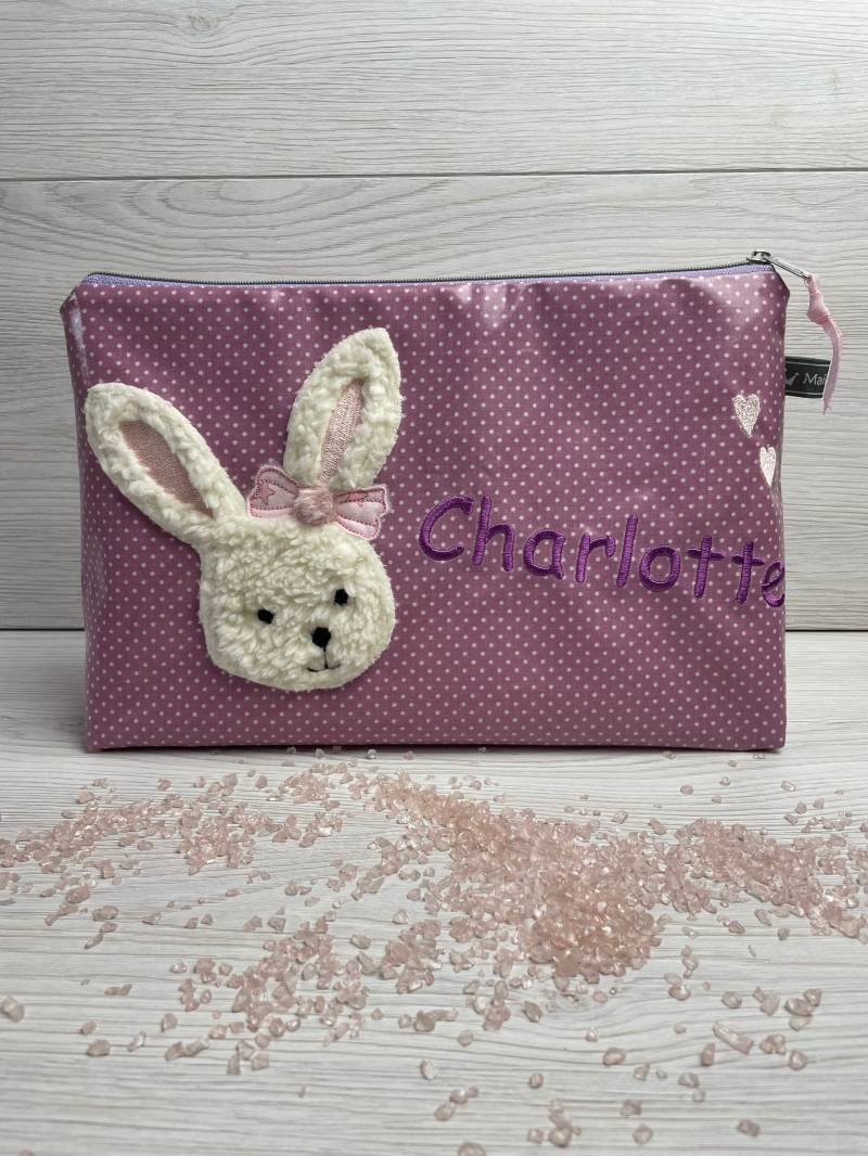 Wachstuch Au Maison Kinder Kulturtasche Windeltasche Charlotte Hase Mit Wunschnamen von MaikeCreative