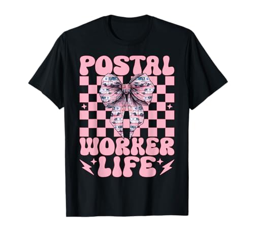 Postangestellter Life Mail Carrier Mail Lady Girl Mom Coquette T-Shirt Postangestellter Life Mail Carrier Mail Lady Girl Mom Coquette T-Shirt von Mailwomen Pink Coquette Bow Mail Carrier Gifts