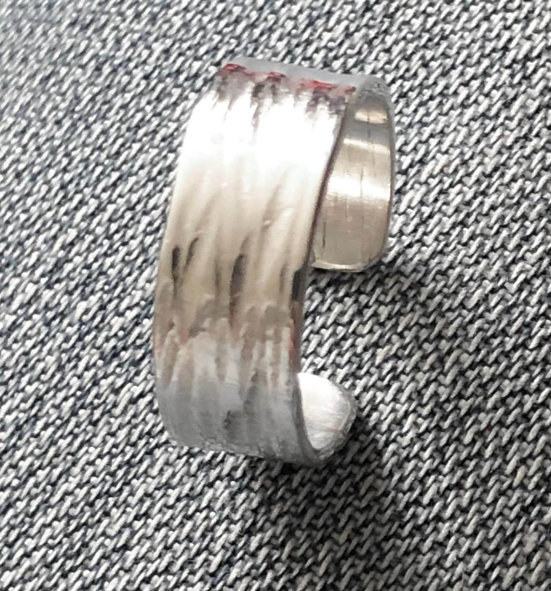 Palladiumring "Baumrinde" Geschmiedet/Palladium Ring Barkskin Pattern Polished Palladiumring "Baumrinde" Geschmiedet/Palladium Ring Barkskin Pattern Polished von MainSilberWerk