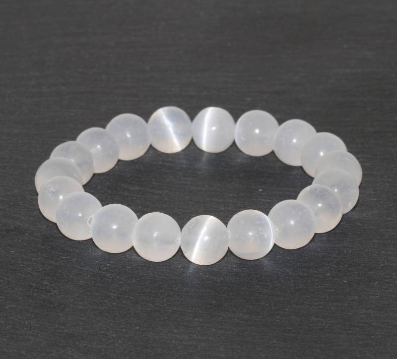 10mm Weiße Selenit Perlen Armband, Handgemachte Edelstein Weißes Stapeln Armband Crystal Chunk von MainaShiki
