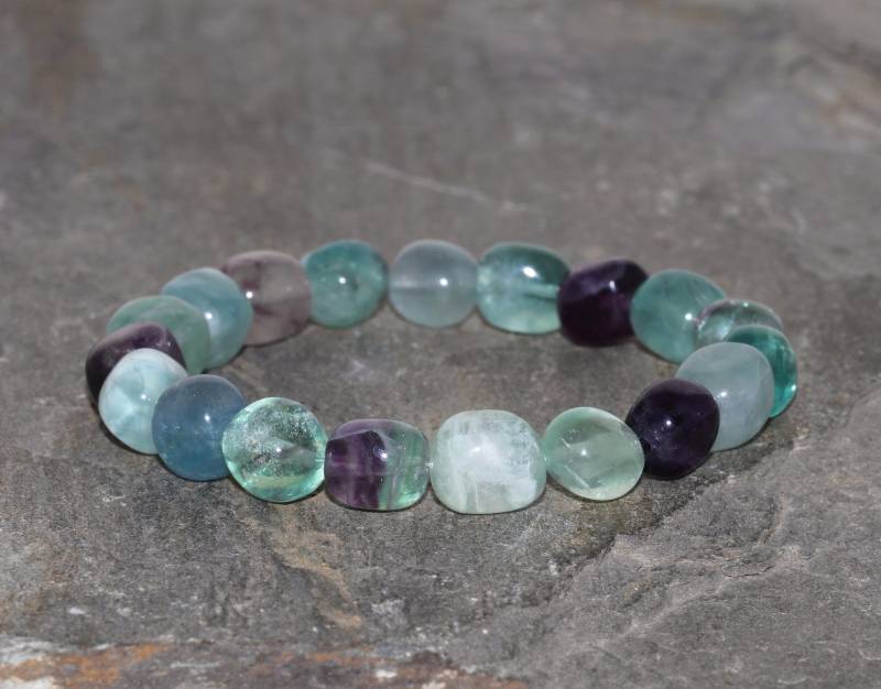 Fluorit Armband Freiform Edelstein Armband von MainaShiki