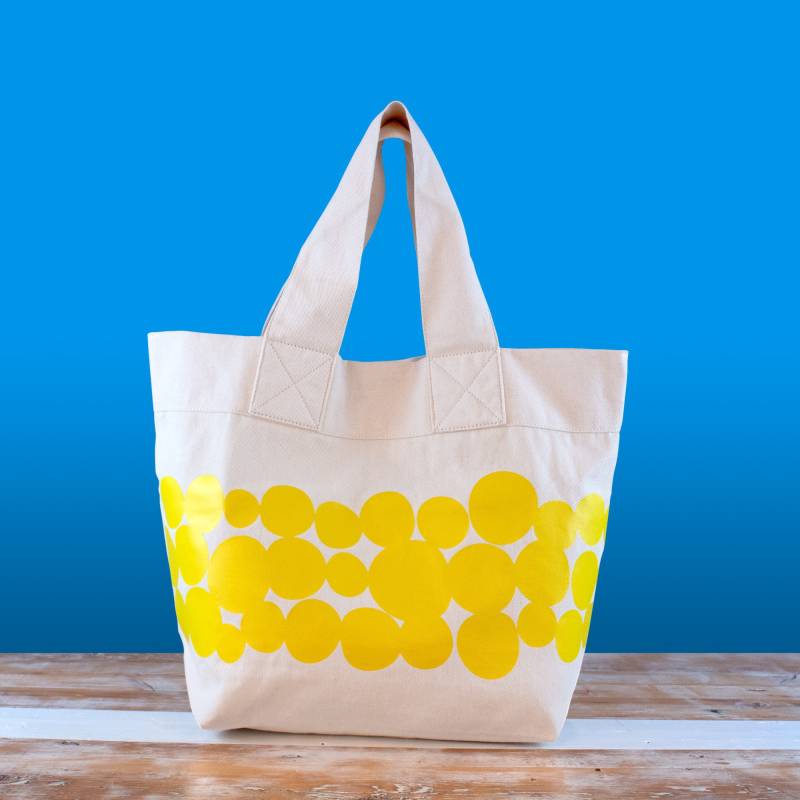 Fun Dots Canvas Tote Natur Und Gelb von MaiseyDesign