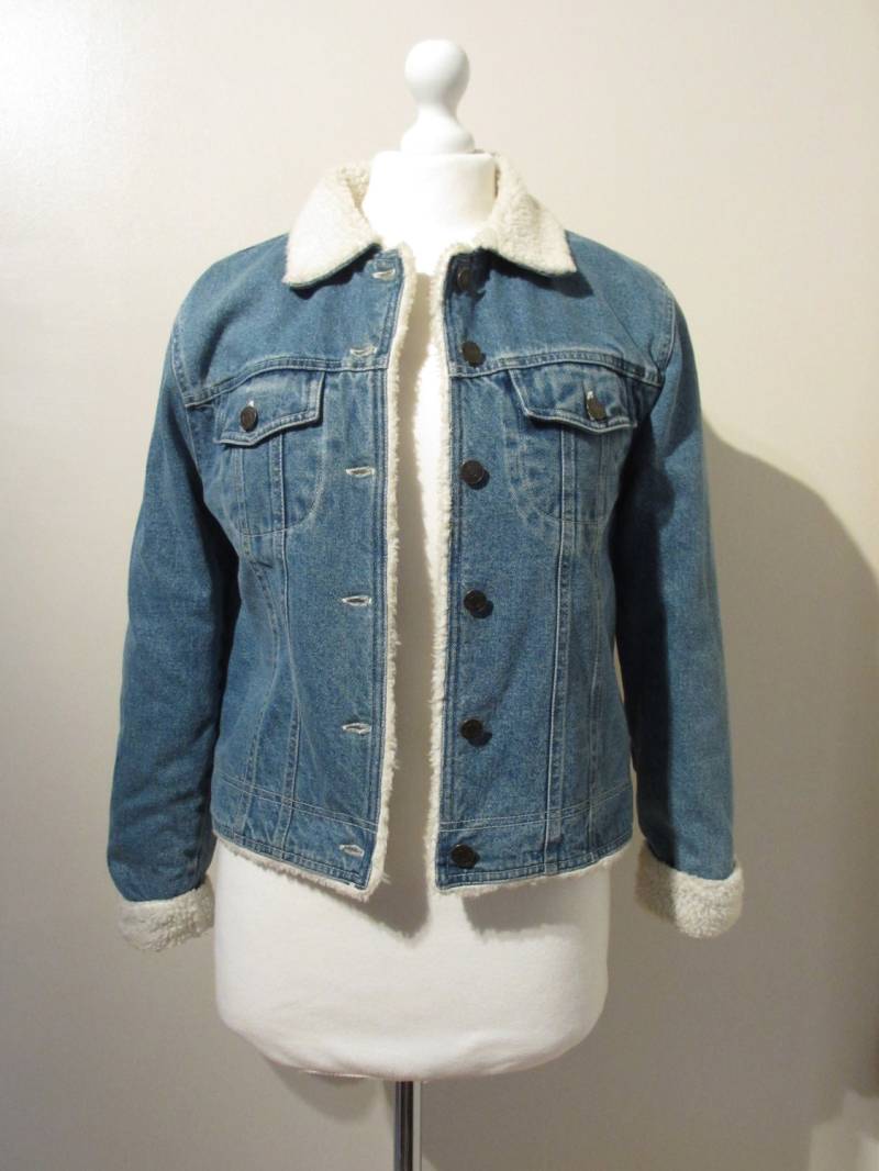 Echte Vintage Retro Light Mid Wash Western 90Er Jahre Denim Borg Shearling Jacke 8 10 Klein Echte Vintage Retro Light Mid Wash Western 90Er Jahre Denim Borg Shearling Jacke 8 10 Klein von MaisiesWardrobe