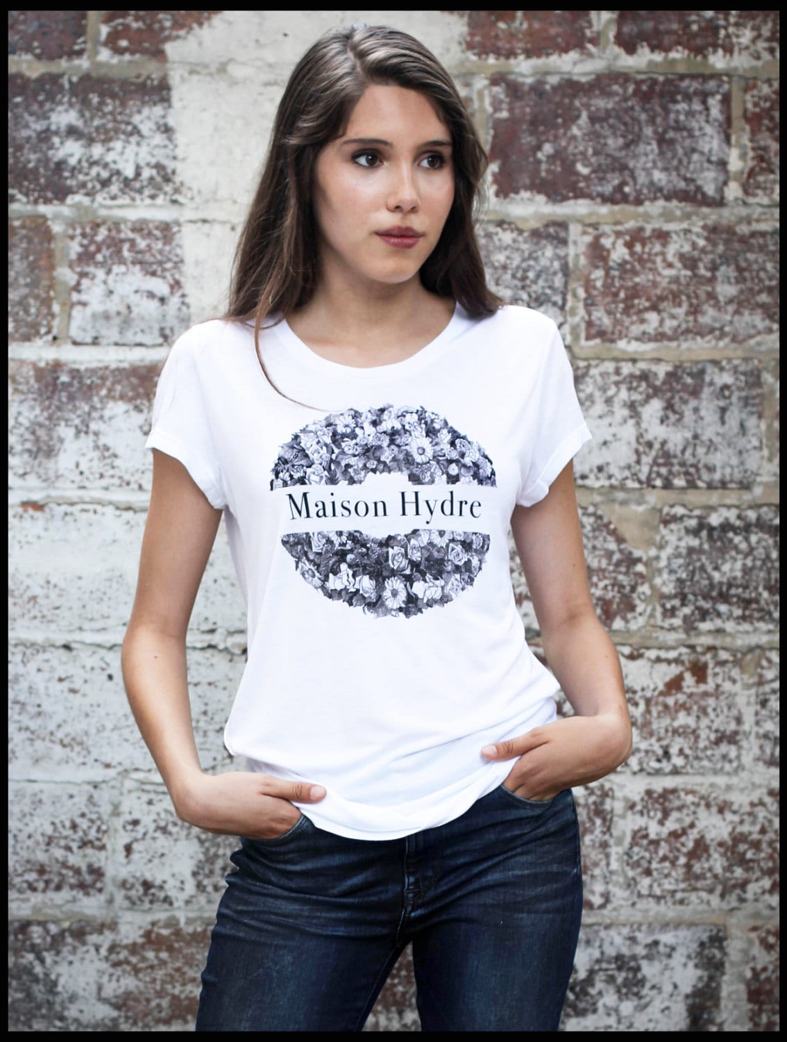 T-Shirt Frau "Die Krone Der Blumen" von MaisonHydre