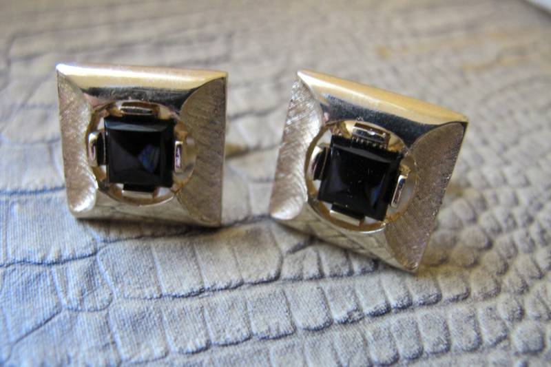 "Vintage Gold Ton & Schwarz Designer Signiert "Shields" -Manschettenknöpfe." Geschenkideen Oder Geschenke Für Papas, Väter Grand-Papas. Retro von MaisonettedeMadness