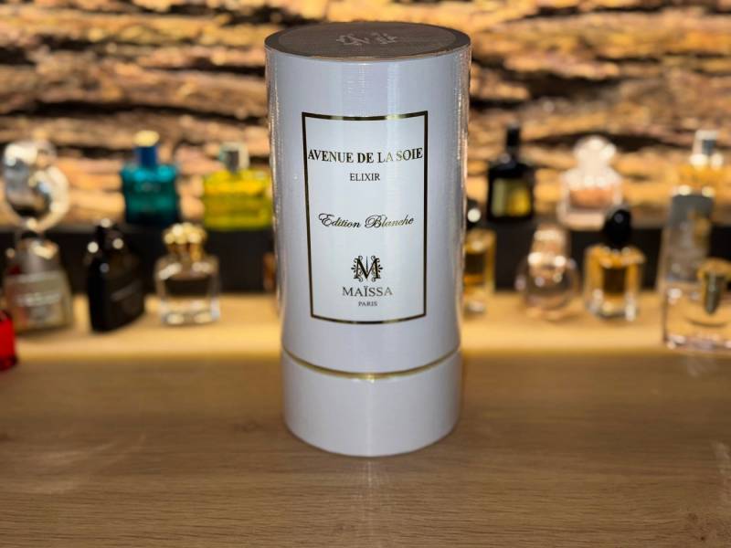 Maissa Paris Eau de Parfum Maissa Avenue de la Soie elixir Maissa Paris Eau de Parfum Maissa Avenue de la Soie elixir von Maissa Paris