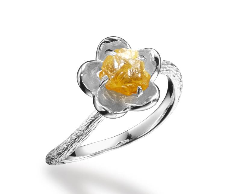 Blume Verlobungsring Roh Gelb Diamant-Alternative Ehering-Blumen Pflanze Vorschlag Ring Braut-Natur Inspiriert Ring-Gelber Saphir von MajadeJewelryDesign