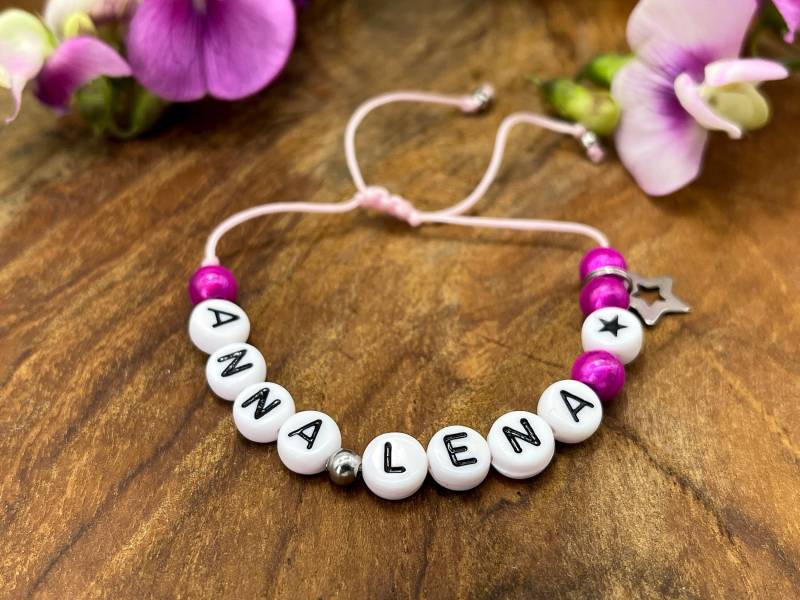 Armband Makramee Mit Namen Miracleperlen Acryl - Kinderarmband Name Freundschaftsarmband Geschenk Mädchen Lieblingsmensch Farbwahl von MajasPerlen