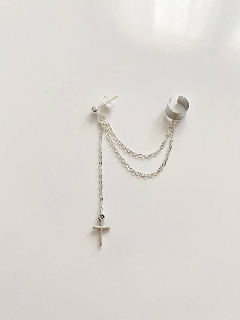 Doppelkette Kreuz Ohr Armreif Doppelkette Kreuz Ohr Armreif von MajesticEncounters