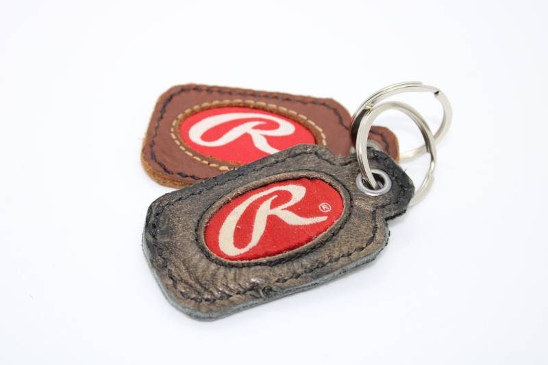Baseball Handschuh Leder Logo Schlüsselanhänger Baseball Handschuh Leder Logo Schlüsselanhänger von MajorLeagueLeathers