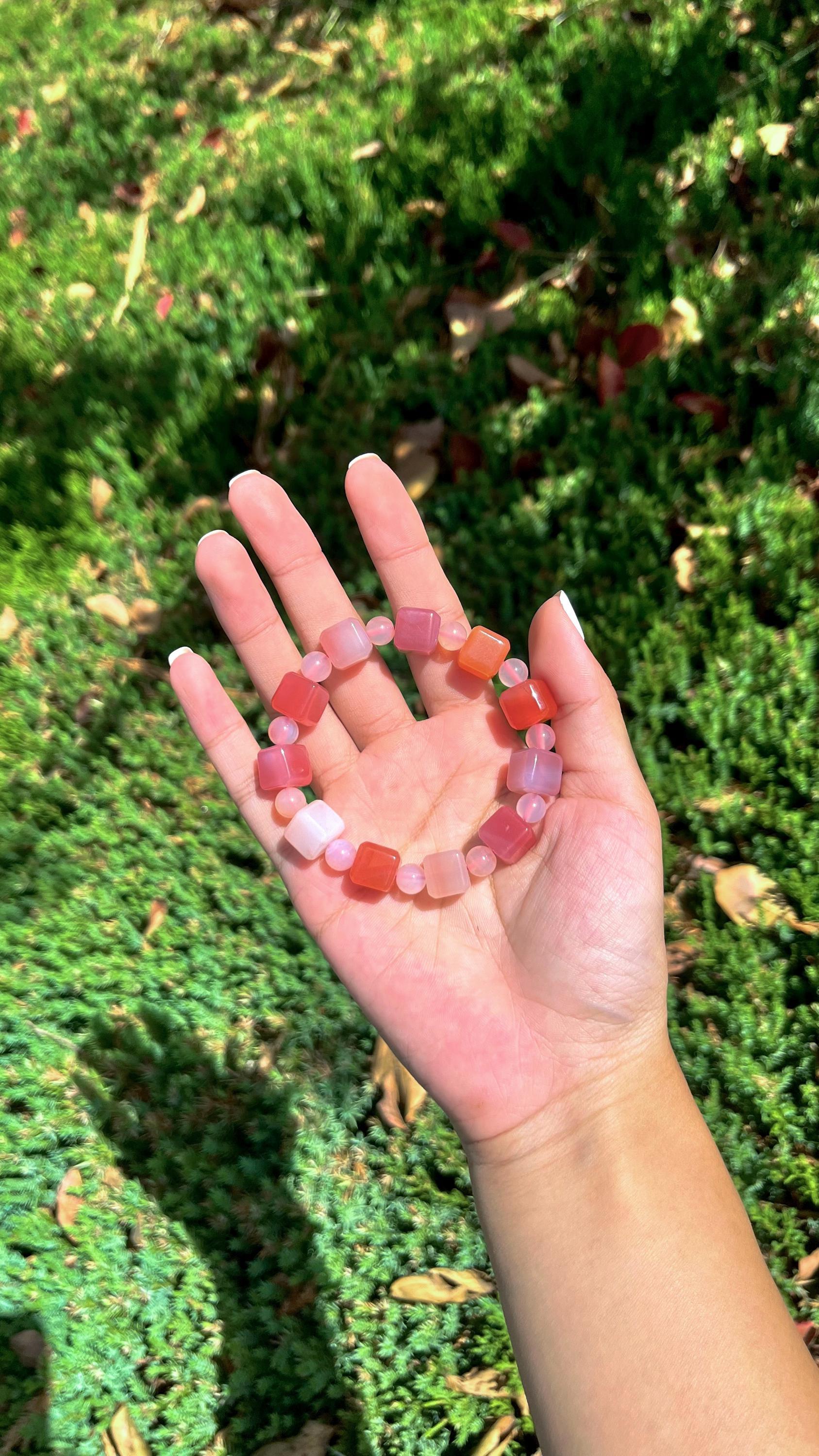 Achat Perlenarmband Quadrat Pink/Rosa Armband Handmade Handgemacht Edelstein Achat Perlenarmband Quadrat Pink/Rosa Armband Handmade Handgemacht Edelstein von MakaMokaEnergy