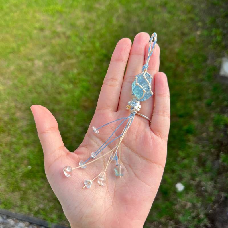 Edelstein Handgemacht Makramee Aquamarin Schlüsselanhänger - Gemstone Macrame Handmade Keychain Aquamarine Edelstein Handgemacht Makramee Aquamarin Schlüsselanhänger - Gemstone Macrame Handmade Keychain Aquamarine von MakaMokaEnergy