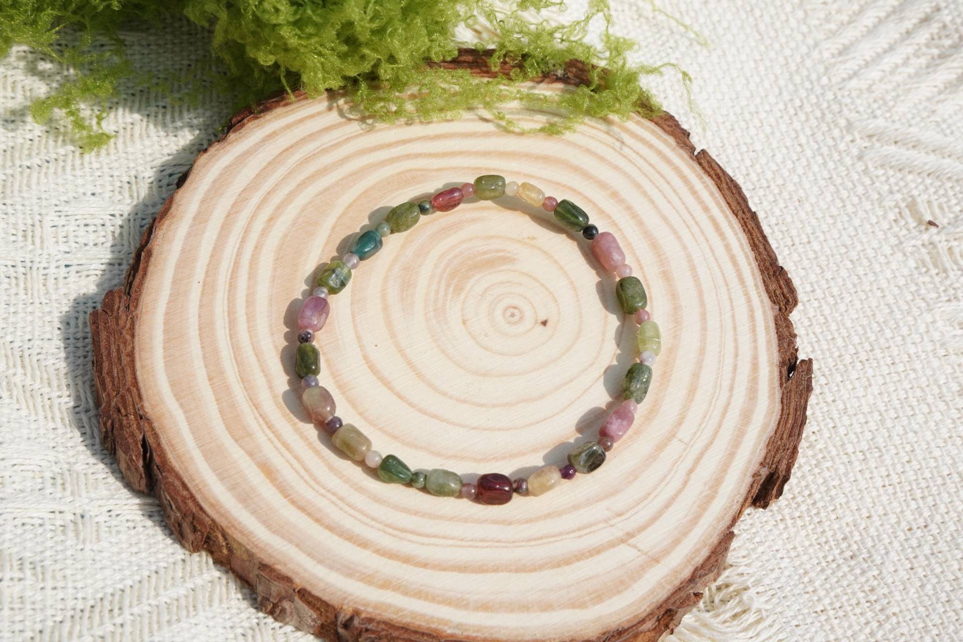 Turmalin Armband Feines Perlenarmband Edelstein Handgemacht Hangefertigt Turmalin Armband Feines Perlenarmband Edelstein Handgemacht Hangefertigt von MakaMokaEnergy