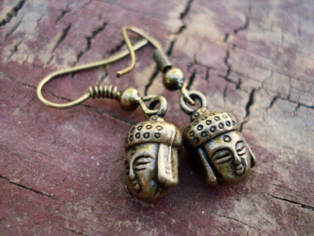 Bronze Buddha Ohrringe Hypoallergener Spiritueller Schmuck von MakeMeSmileJewelry