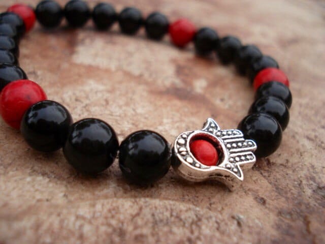 Hamsa Armband Schwarzer Obsidian & Magnesit Edelstein Stretch Armband von MakeMeSmileJewelry