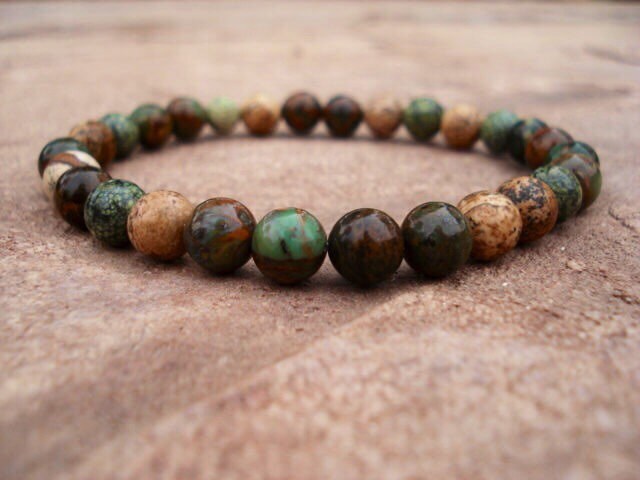 Herren Perlenarmband Grüner Opal, Serpentin & Jaspis Stretch Schmuck von MakeMeSmileJewelry