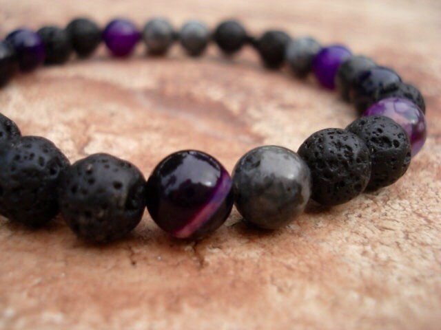 Lavastein Armband Labradorit & Lila Achat Perlen Armband von MakeMeSmileJewelry